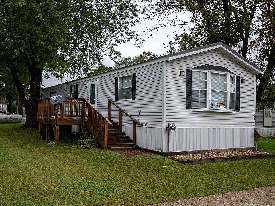 1st image of 235 Middle Dr