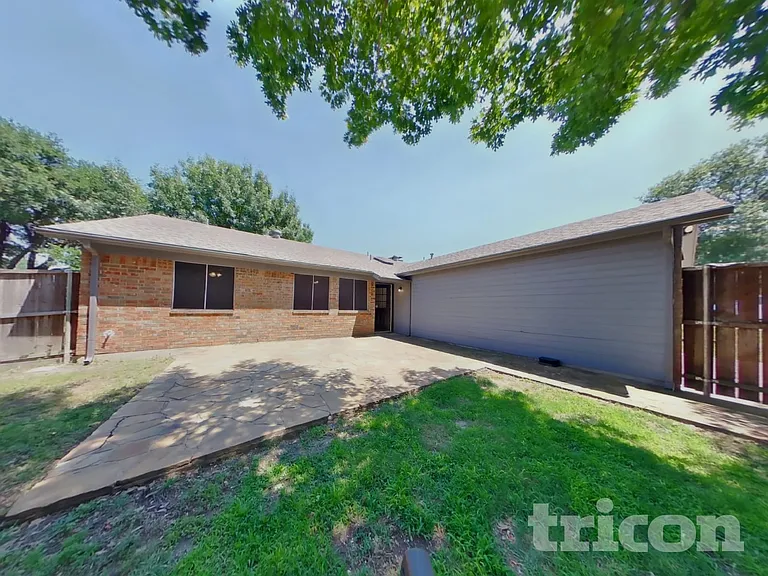 8311 Rock Brook St — Photo 17