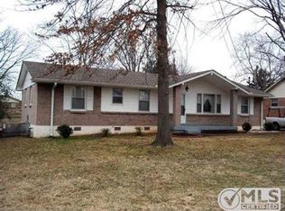 419 Lealand Ln, Lebanon, TN 37087