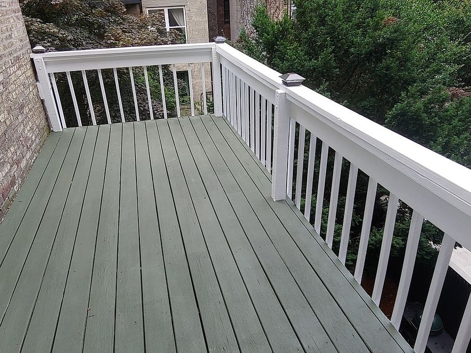 1st image of 120 Waverly Pl #3