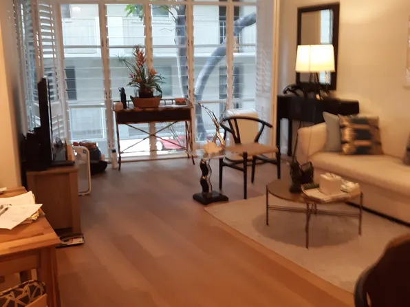 2943 Kalakaua Ave, Honolulu, HI 96815