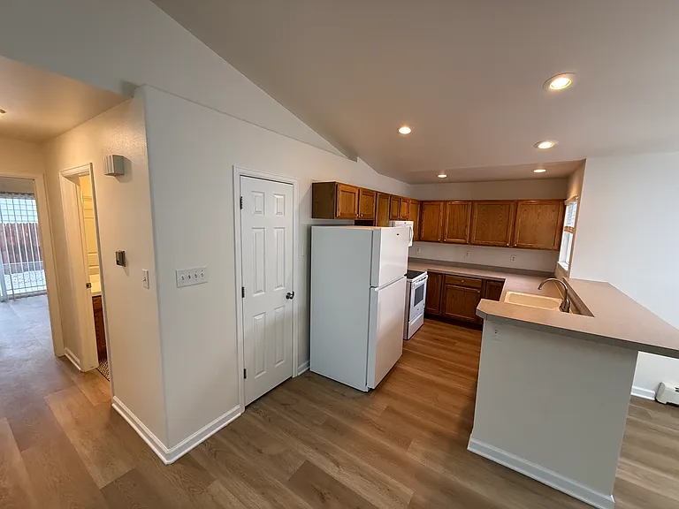 5925 Townsend Pl — Photo 9