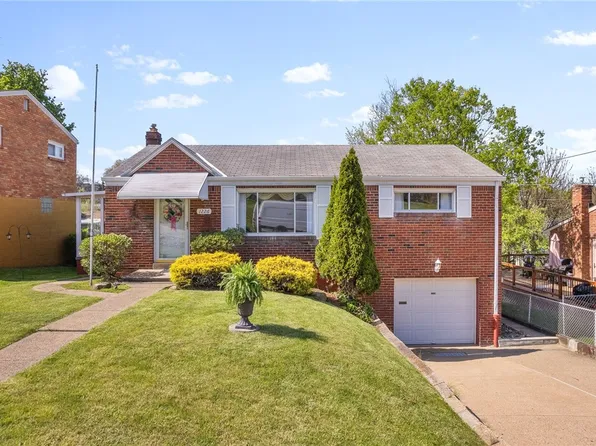 1226 Round Top St, Pittsburgh, PA 15205