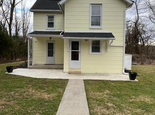 6114 Clarks Ln, Baltimore, MD 21209