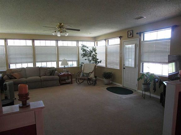 2nd image of 1368 Golf Dr