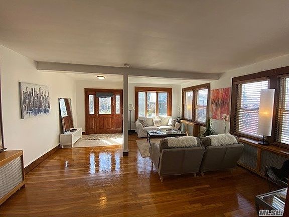 2nd image of 723 Bard Ave #723