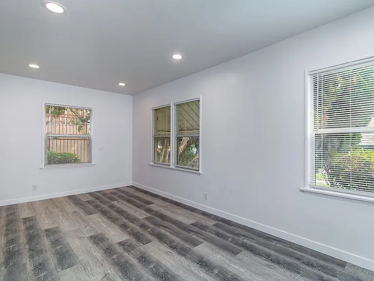 3683 Empire Dr — Photo 6