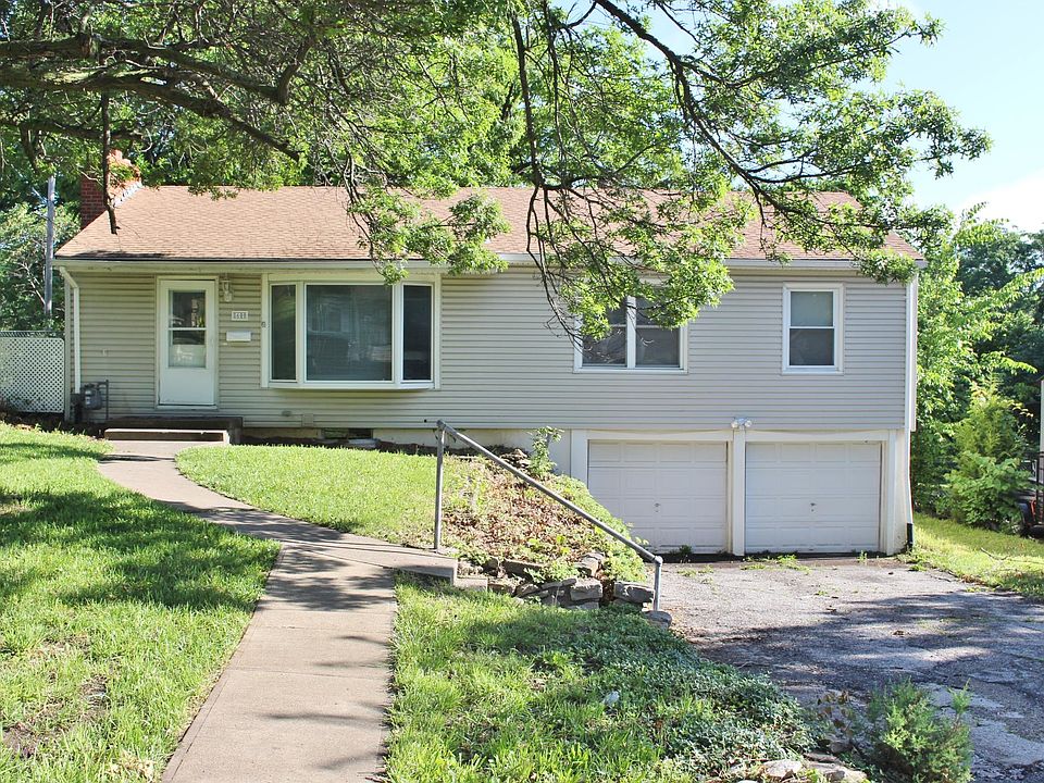 1st image of 8600 E 77th St