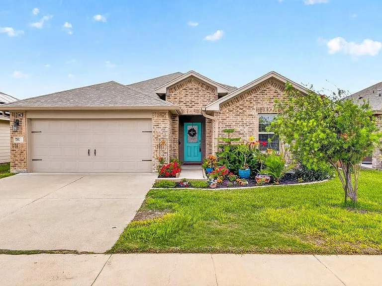 7826 Bullrider Dr — Photo 2