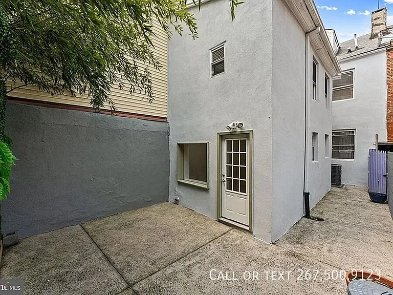 907 N 5th St — Photo 24