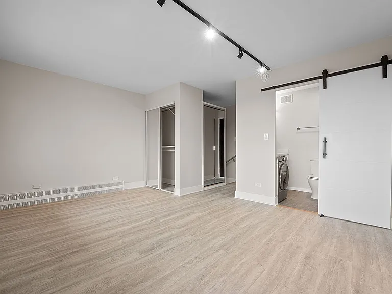 The Duplex Tower — Photo 15
