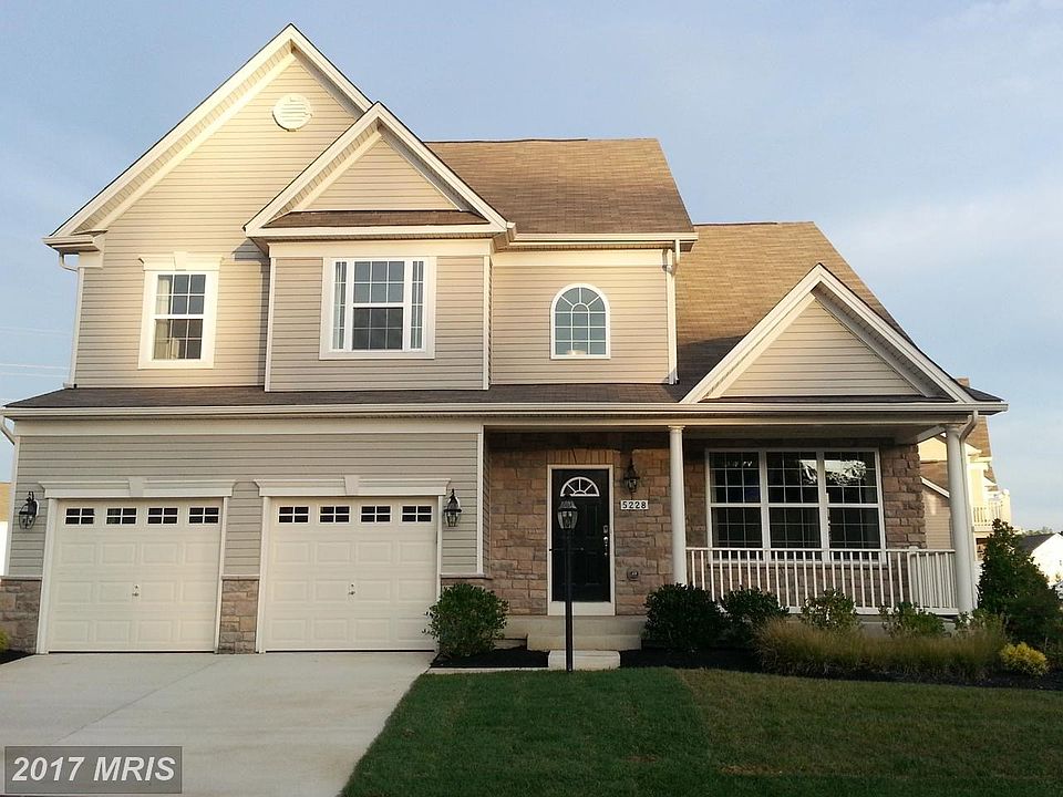 Stone and Siding, Neutral colors