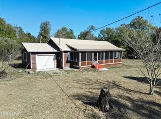 6385 Blue Arrow Dr, Marianna, FL 32446