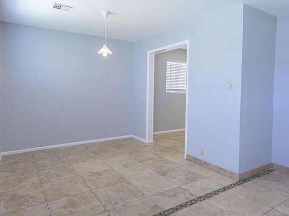 5th image of 1408 E Hudson Dr
