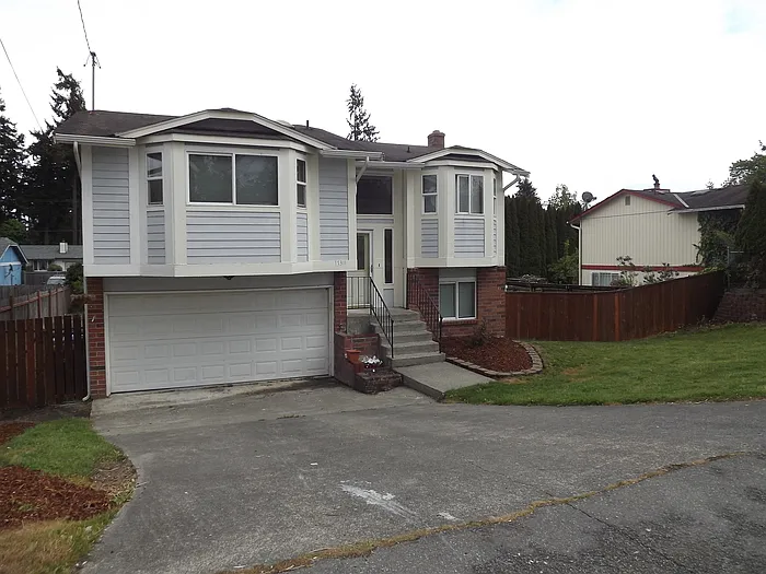 3 bed, 2.5 bath, 1200 sqft, $2,350 — Photo 2