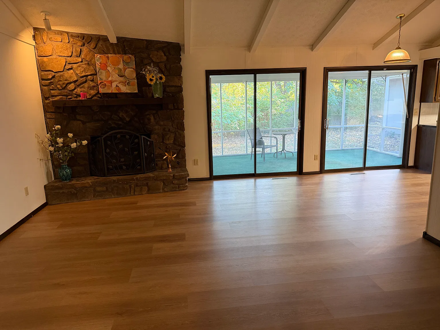 3 bed, 2045 sqft, $1,795 — Photo 4