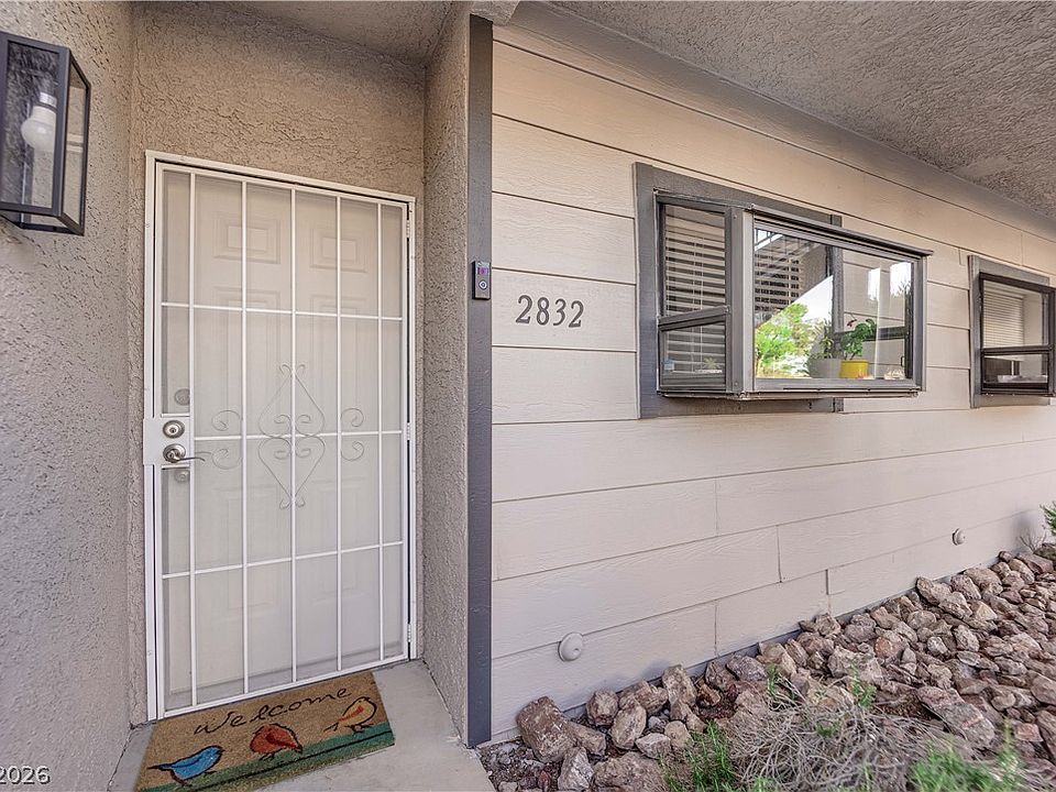1st image of 2832 Bluebonnet Dr #2