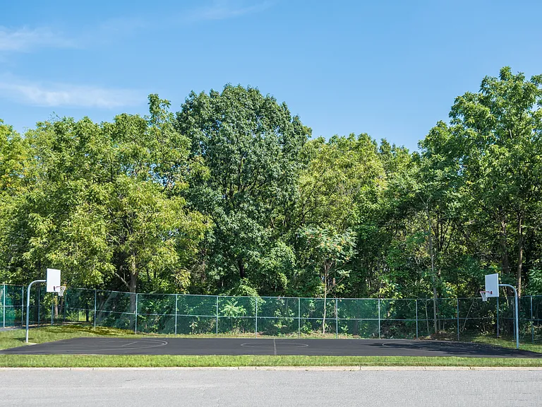 Ken Gardens — Photo 30