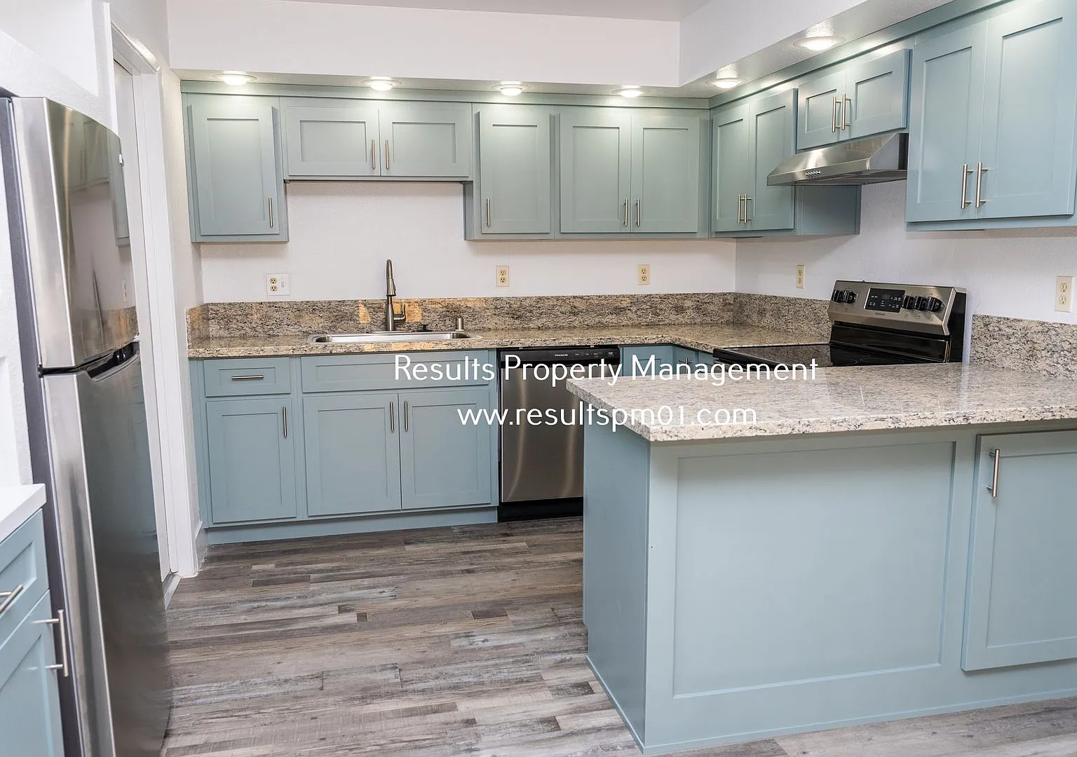Charming 2 Bed Two Bath Duplex — Photo 1