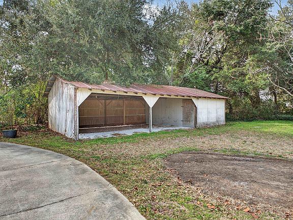 3rd image of 2159 New Holland Rd