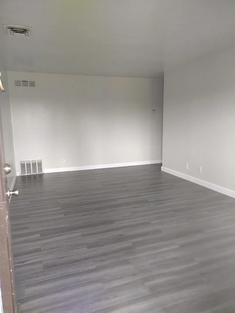 Arcadia Apartments — Photo 3
