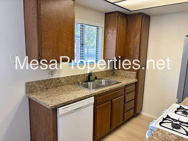 267 Grayson Way #D — Photo 15
