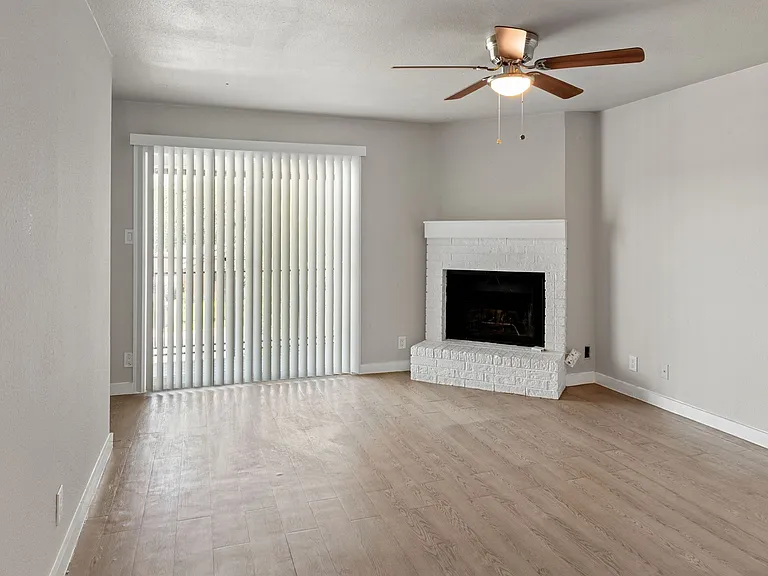 6812 S Congress Ave — Photo 7