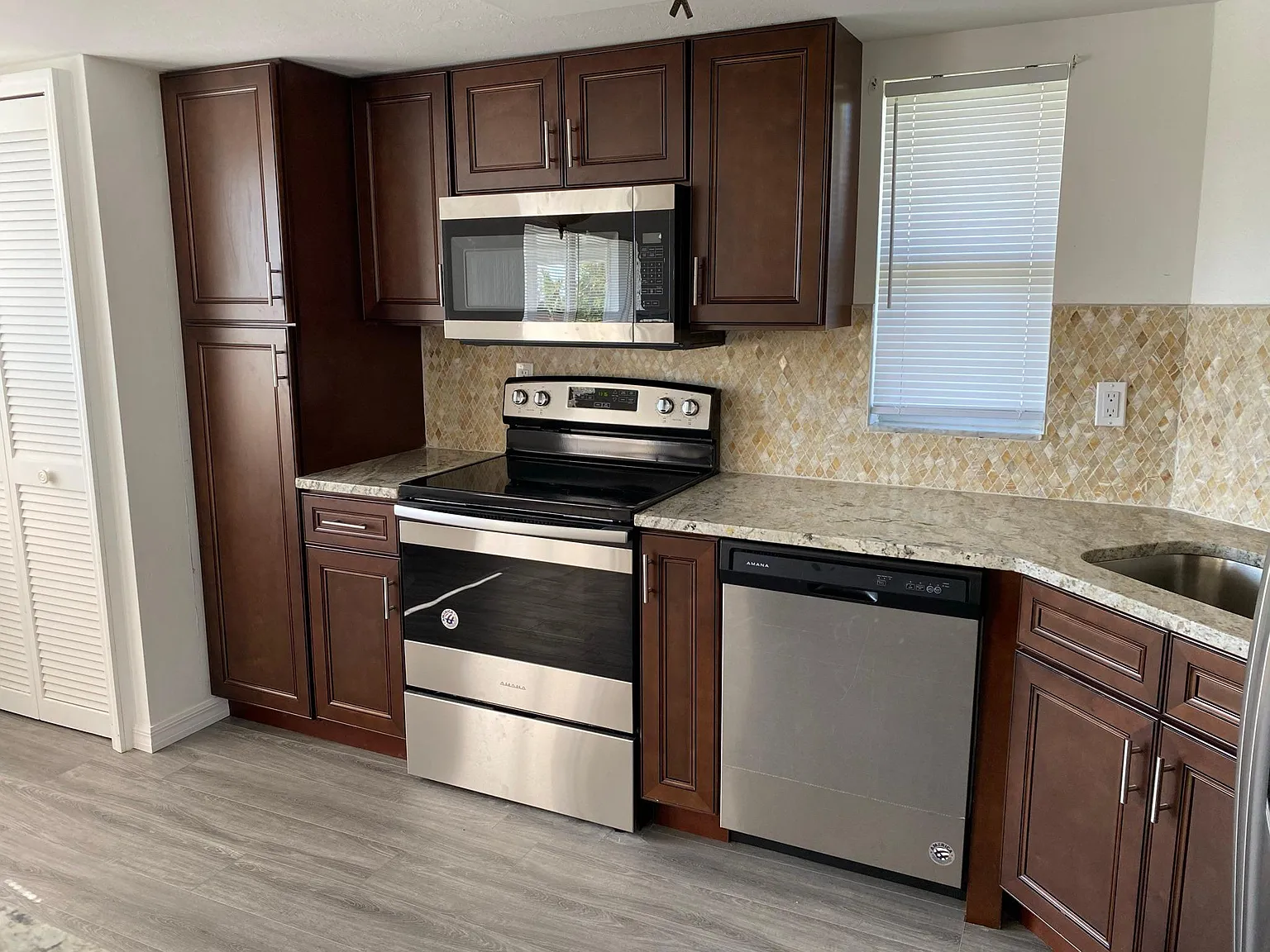 5028 Chiquita Blvd S — Photo 3