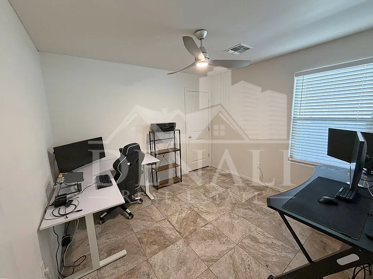 4101 E Braddock Dr — Photo 16