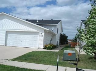 2741 33 1/2 Ave S, Fargo, ND 58104