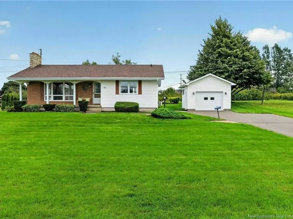 54 Ohio Rd, Shediac, NB E4P 2J9