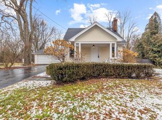 230 Tobey Rd, Pittsford, NY 14534