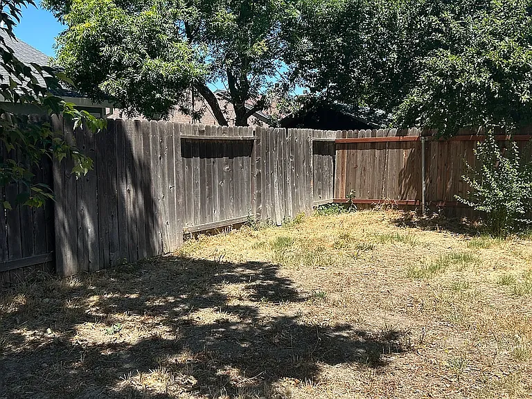 8621 Valley Rim Way — Photo 14