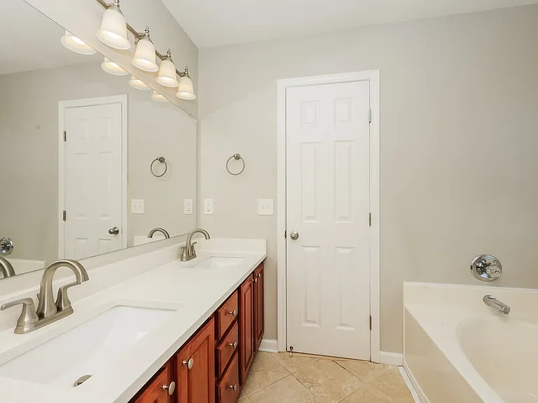 2945 Hearthside Dr — Photo 13