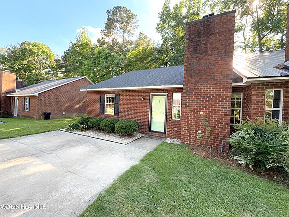 3rd image of 1804 Summerhaven Drive #A