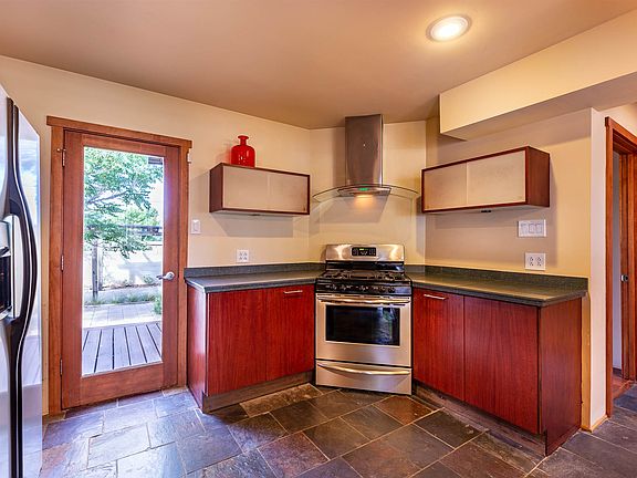 5th image of 1318 Vitalia St