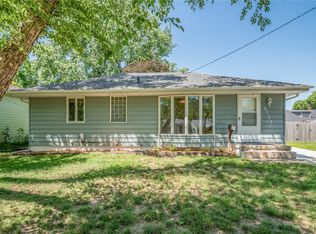 2734 60th St, Des Moines, IA 50322