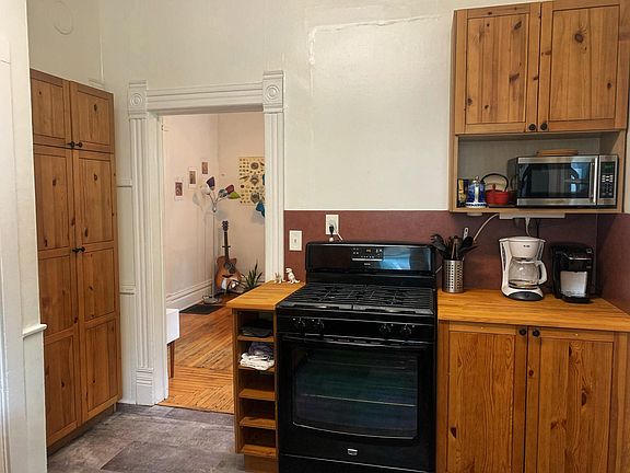 2nd image of 1334 Wealthy St SE #1