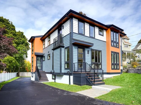 112 Forest St Unit 2, Watertown, MA 02472