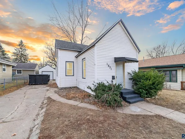 1431 E 3rd St, Sioux Falls, SD 57103