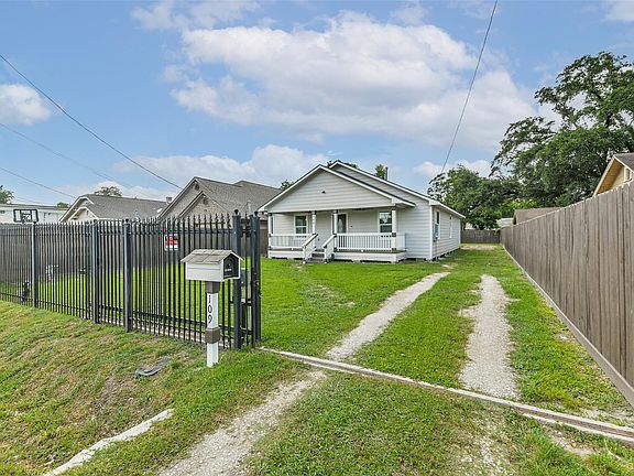 2nd image of 109 Neyland St