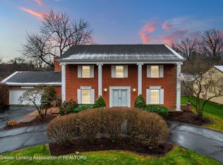 864 Tanglewood Ln, East Lansing, MI 48823