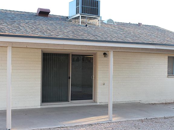 3rd image of 1714 E Hermosa Dr