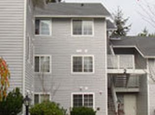 4786 Parkhurst Dr NE APT 302, Bremerton, WA 98310
