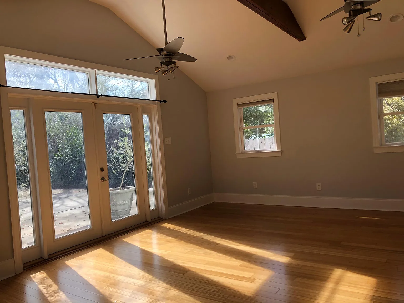1 bed, 1200 sqft, $1,950 — Photo 4