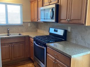 1739 Thomas Ave #8, San Diego, CA 92109