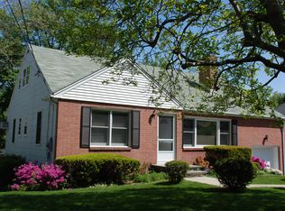 910 Parkway Pl, Yorktown Heights, NY 10598