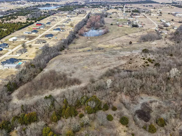 5594 Creekview Dr, Farmersville, TX 75442