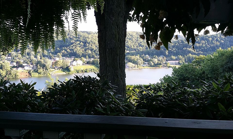 249 Pennsylvania Ave, East Liverpool, OH 43920 Zillow