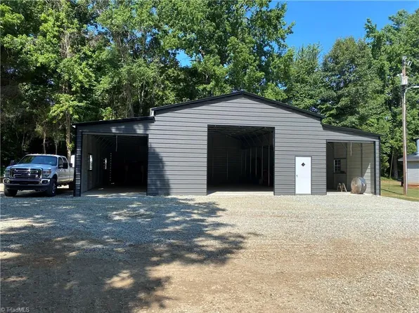 4237 Wilson Rd, Mebane, NC 27302